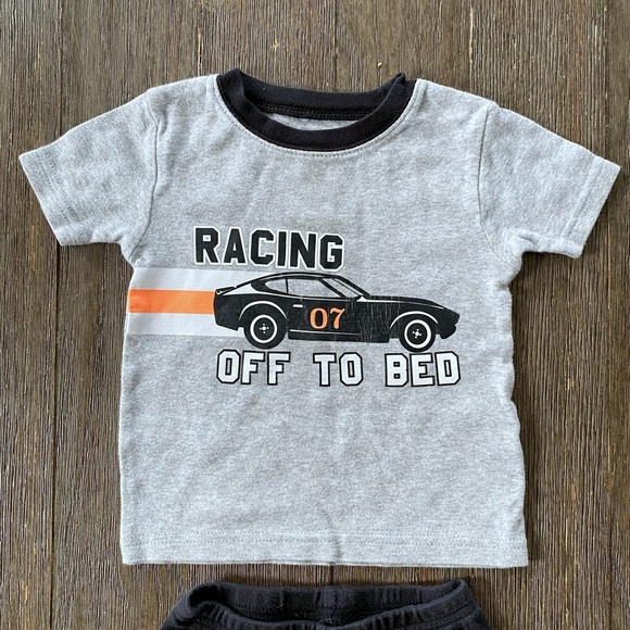 4/$20 Carter’s two piece pajamas - Picture 3 of 6